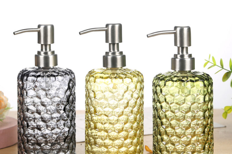 Glass shampoo bottle (1)