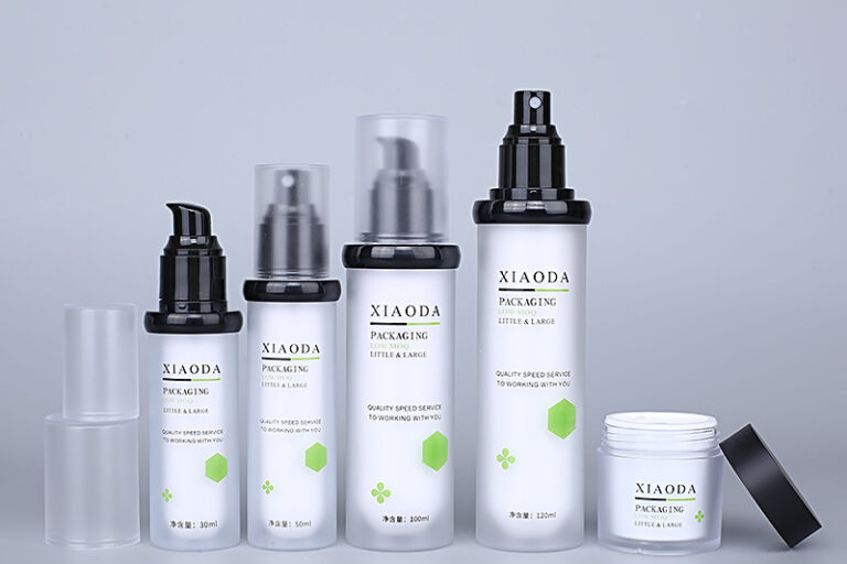 Black Cover Pump Head Lotion Bottle (1)