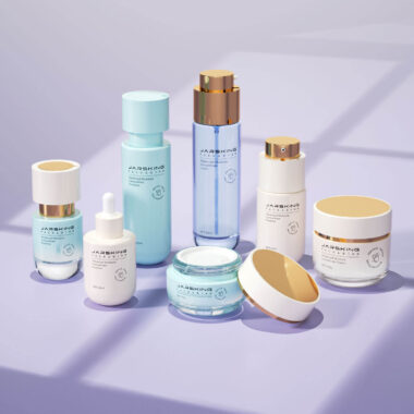 Essence oil and lotion cosmetic bottle packaging wholesale