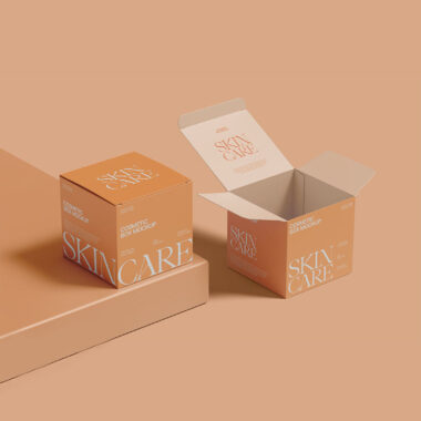 Eco-friendly cosmetic packaging box factory direct supply