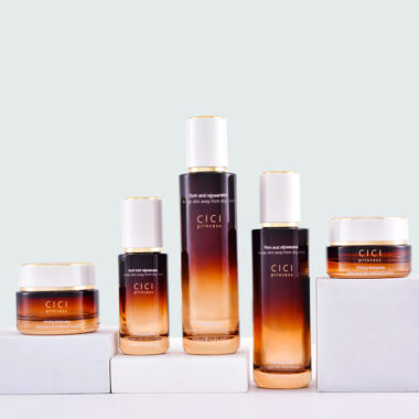 New design luxury glass skincare cosmetic bottle factory