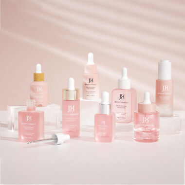 Luxury glass skincare cosmetic bottle manufacturer