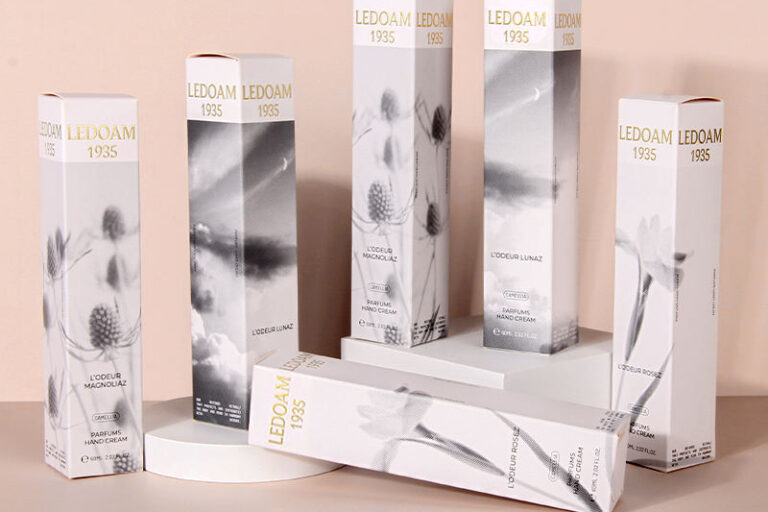 Luxury cosmetic packaging box with custom logo