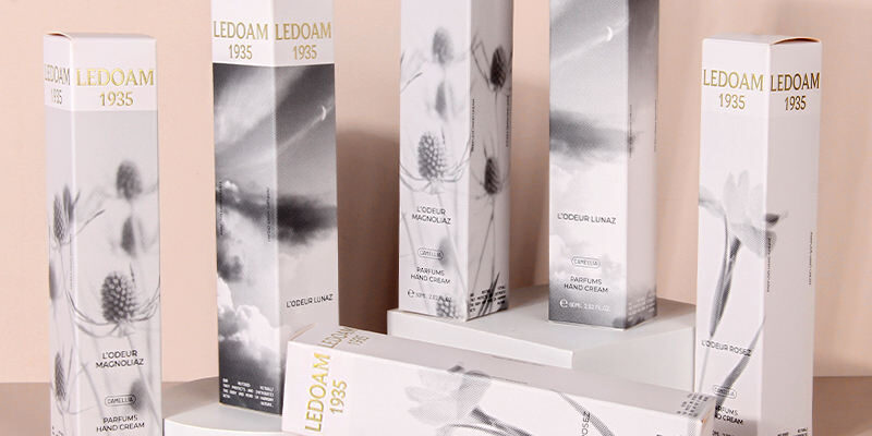 Luxury cosmetic packaging box with custom logo